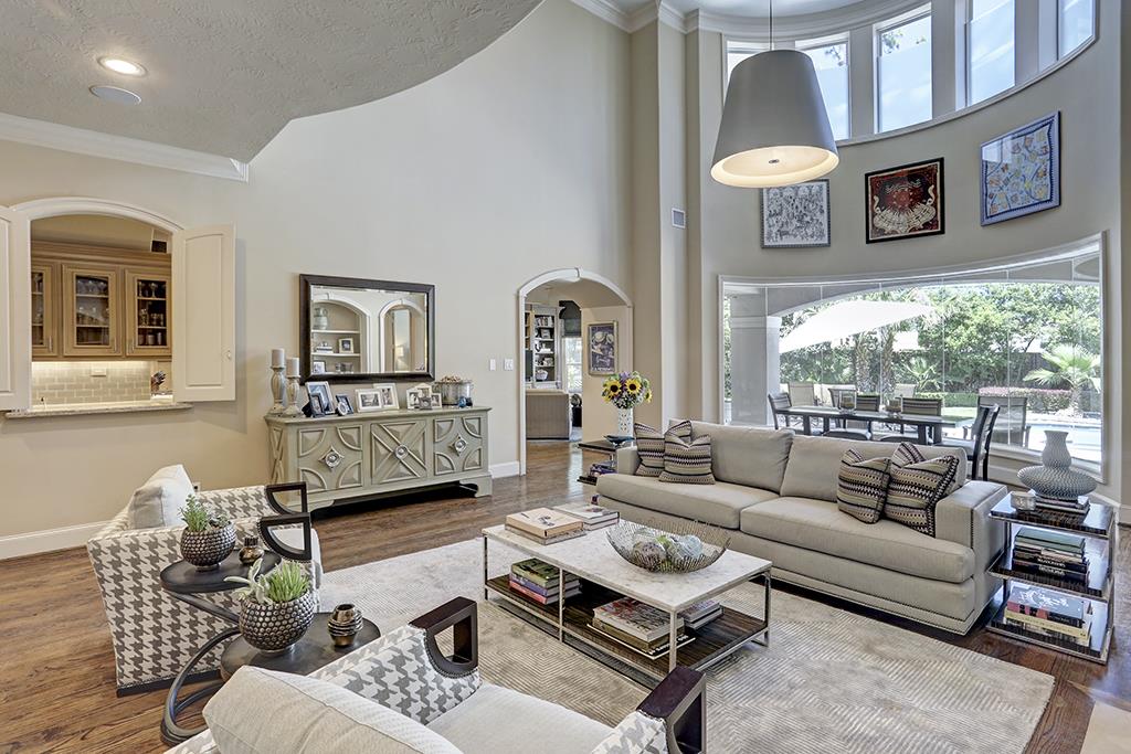 8856 Chatsworth Drive, Houston, TX 77024