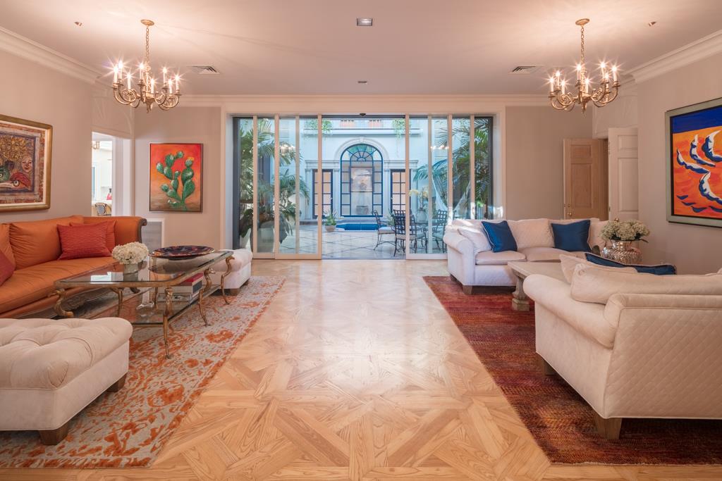 3 Saddlewood Estates Drive, Houston, TX 77024