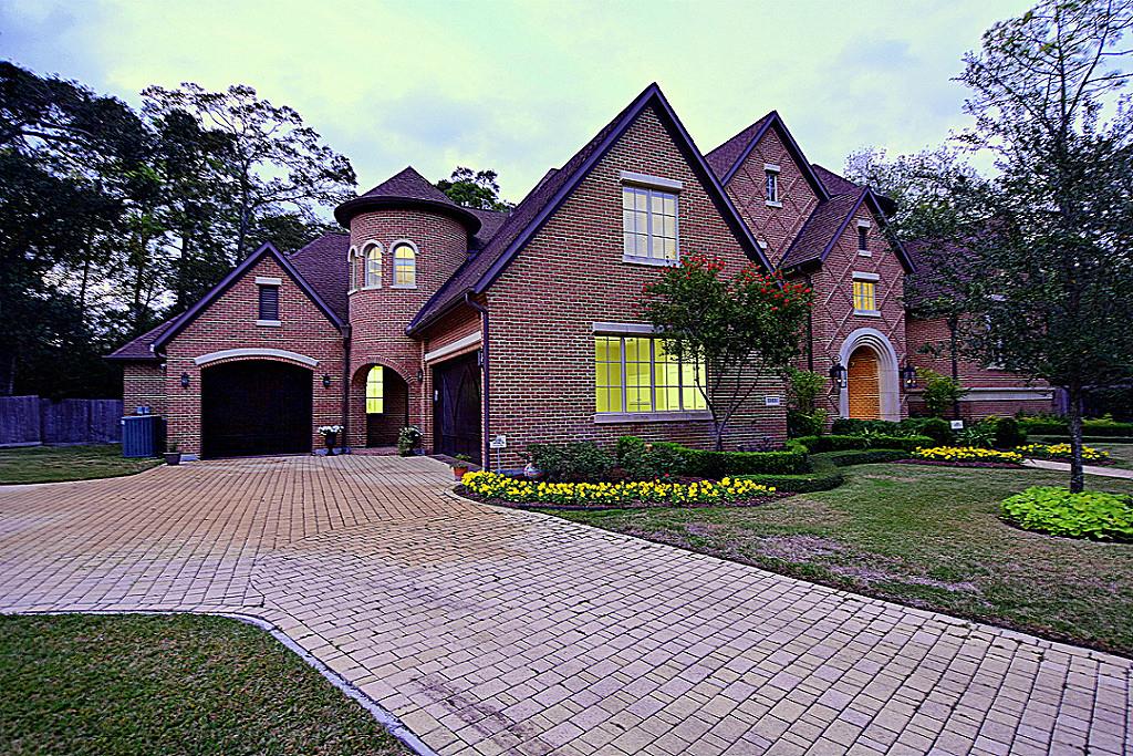11414 Holidan Way, Houston, TX 77024