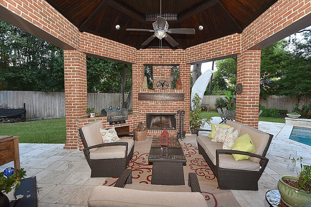 11414 Holidan Way, Houston, TX 77024