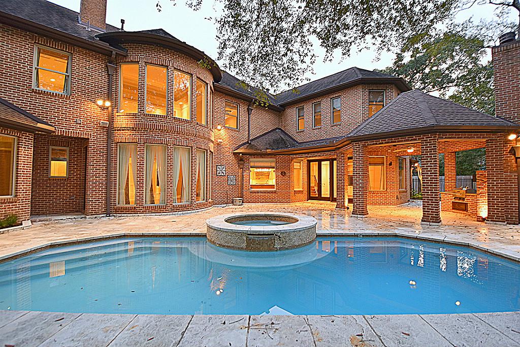 11414 Holidan Way, Houston, TX 77024