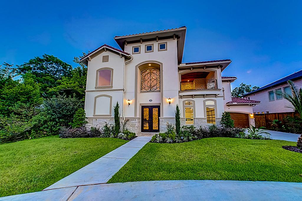 11921 Barryknoll Lane, Houston, TX 77024