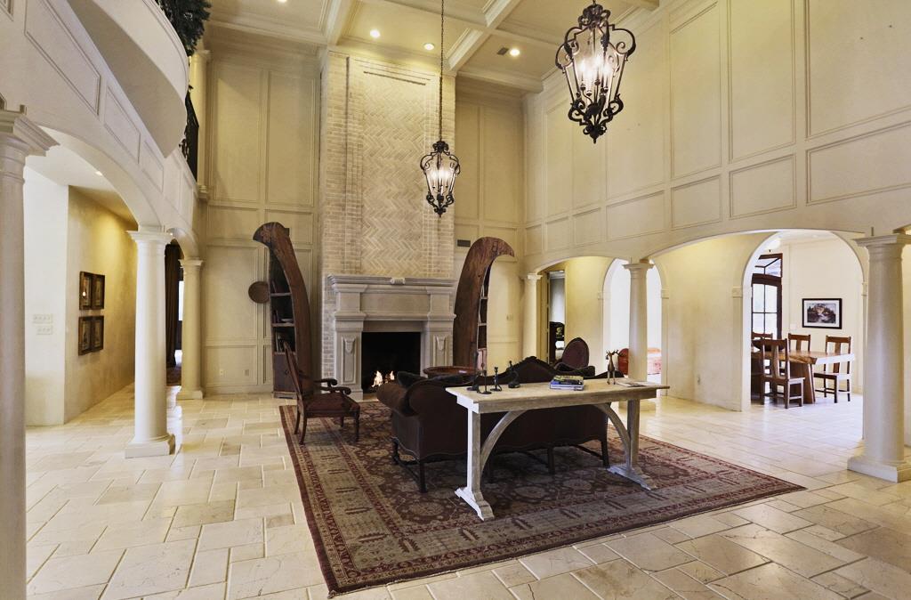 247 Hedwig Road, Piney Point, TX 77024