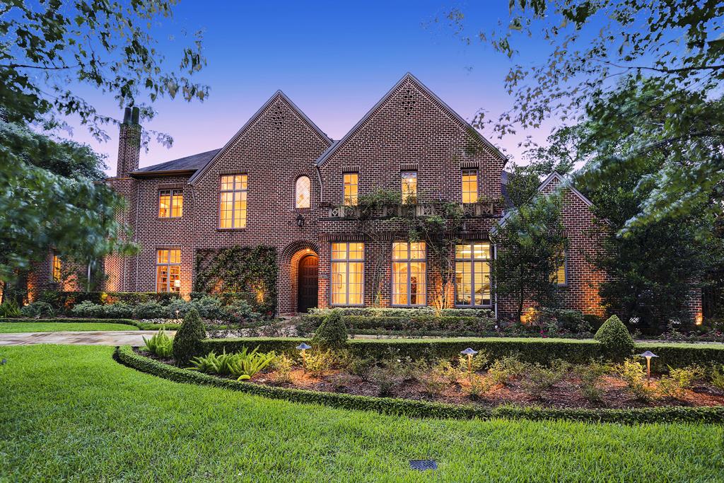 9025 Wickford Drive, Houston, TX 77024
