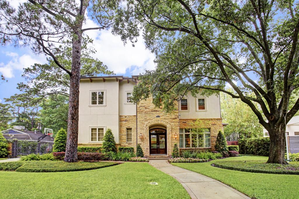 717 Creekside Lane, Hunters Creek, TX 77024