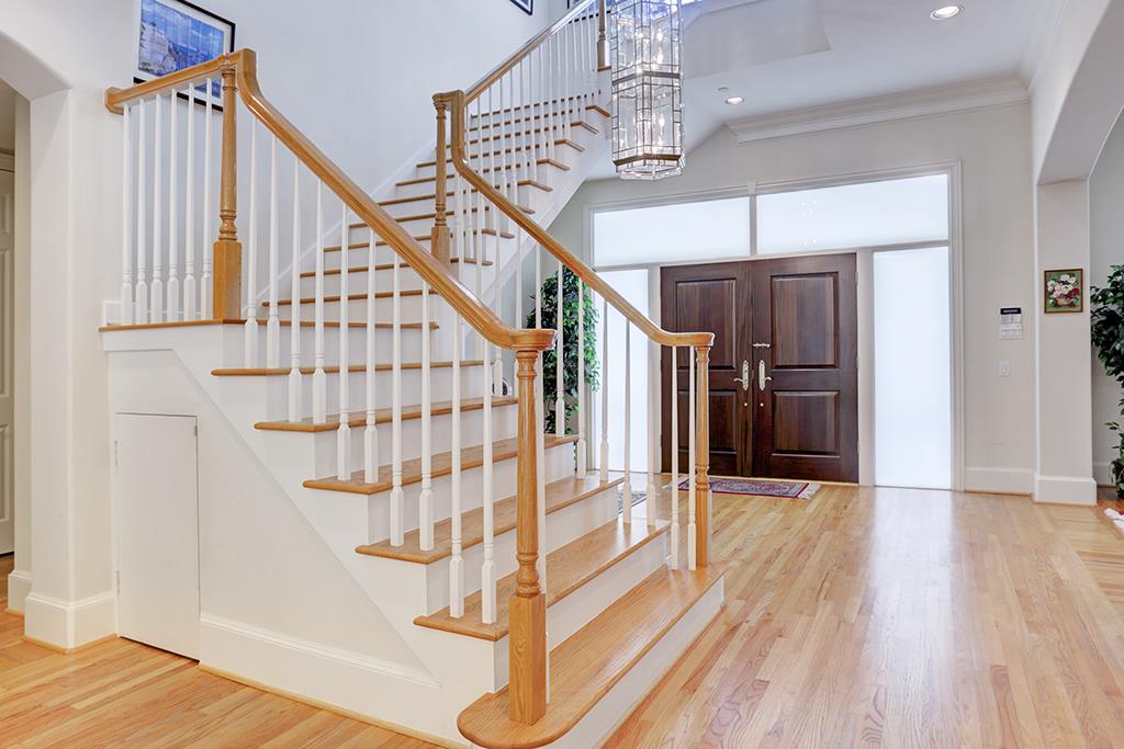 55 Stillforest, Piney Point, TX 77024