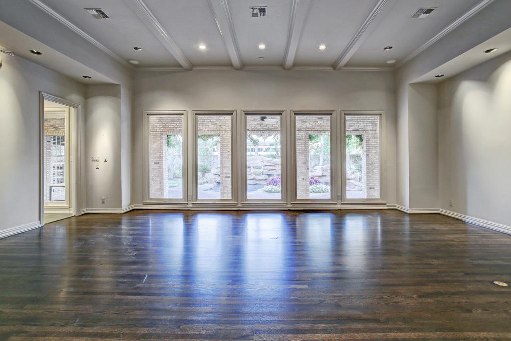 3 Greenbay Circle, Piney Point, TX 77024