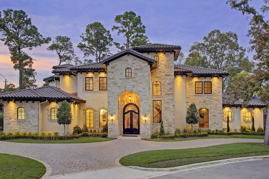 1 Saddlehorn Lane, Hunters Creek, TX 77024