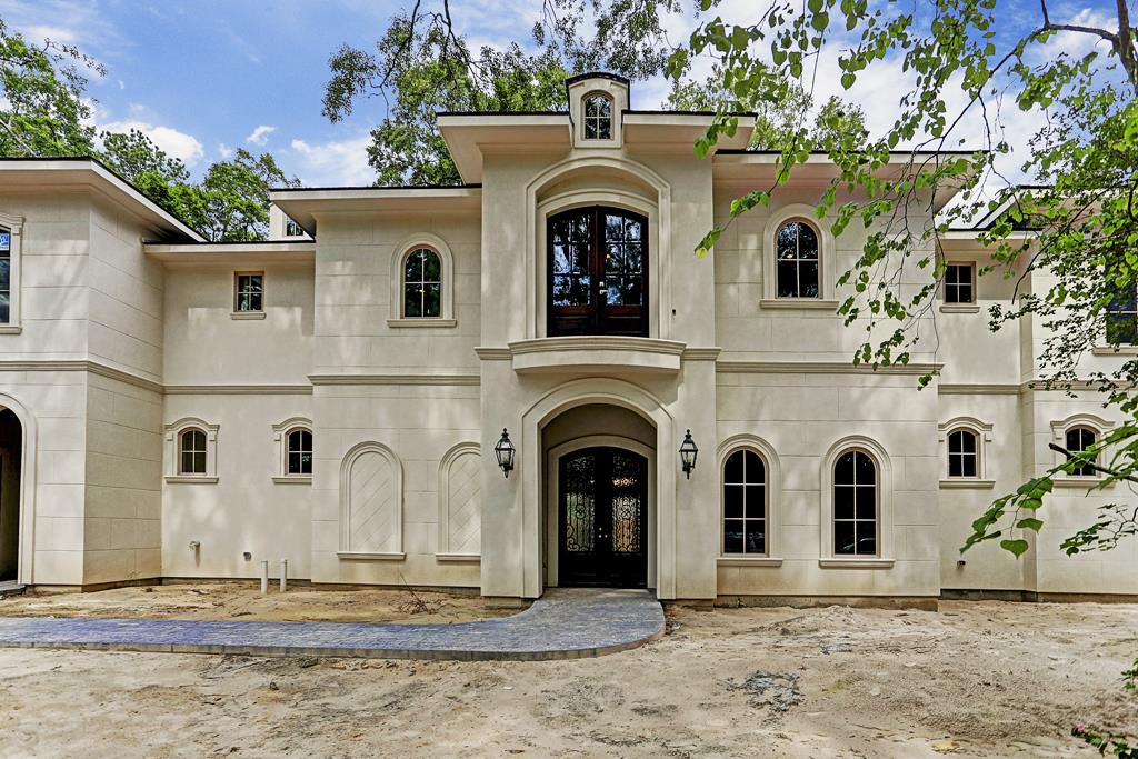 12 Valley Forge Drive, Houston, TX 77024