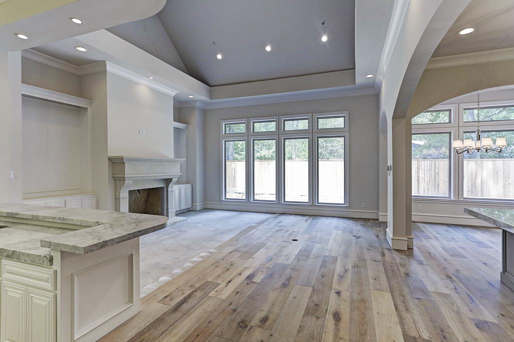 12 Valley Forge Drive, Houston, TX 77024