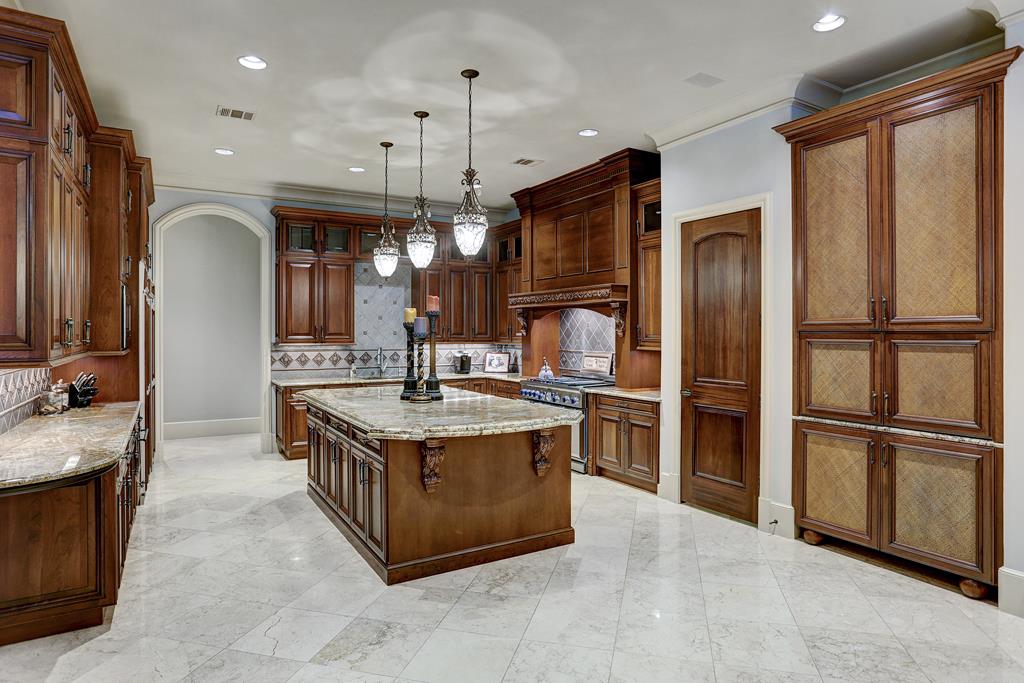 422 Buckingham Drive, Houston, TX 77024