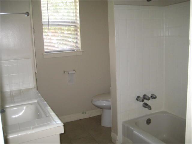 5401 Troost, Houston, TX 77026