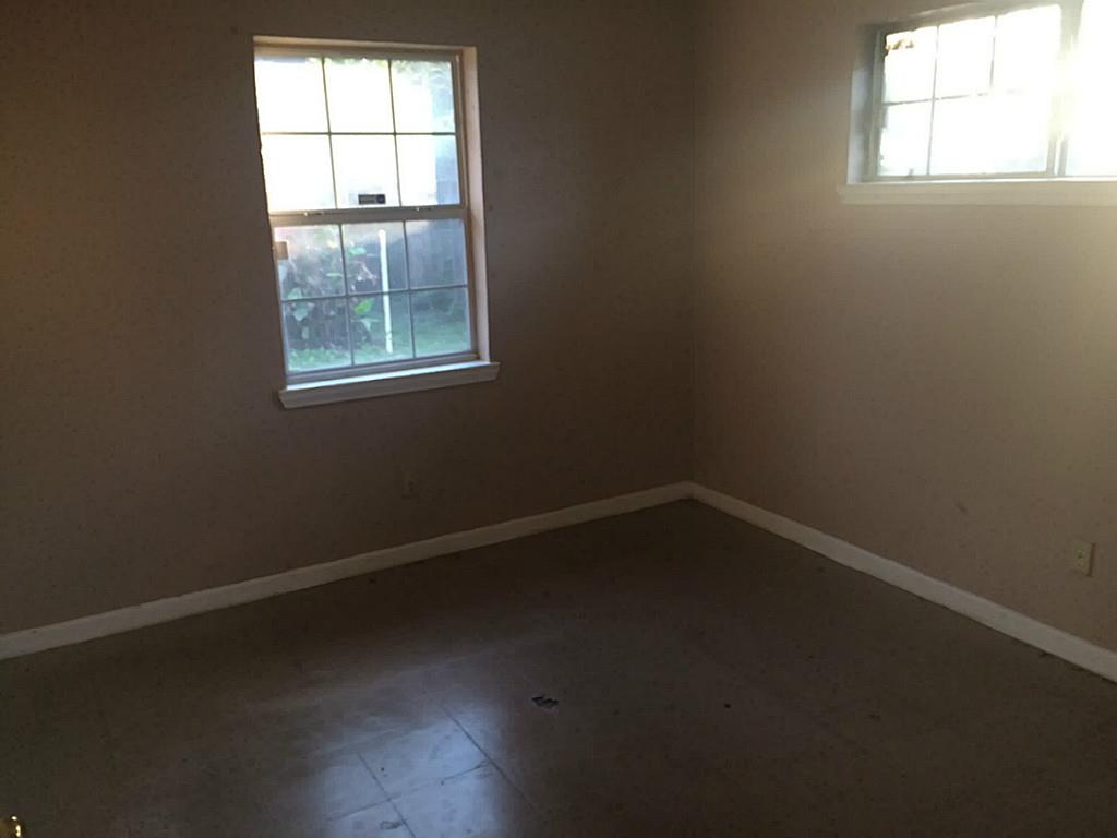 5523 Collingsworth Street, Houston, TX 77026