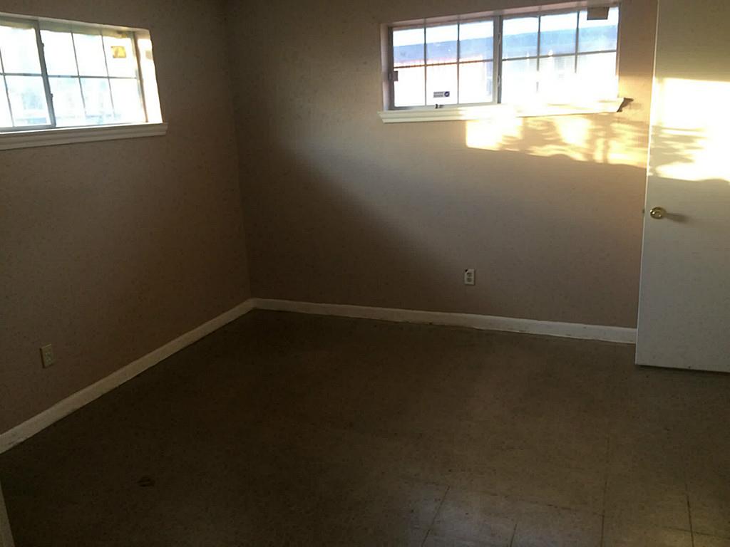 5523 Collingsworth Street, Houston, TX 77026
