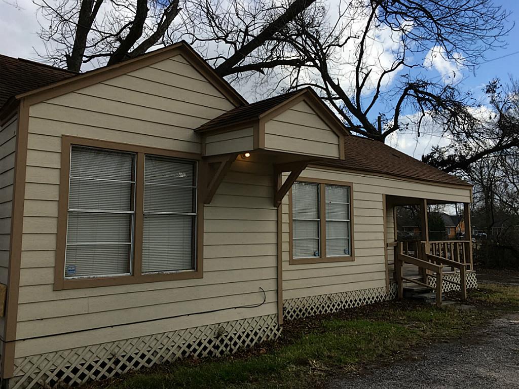 3923 Melbourne Street, Houston, TX 77026