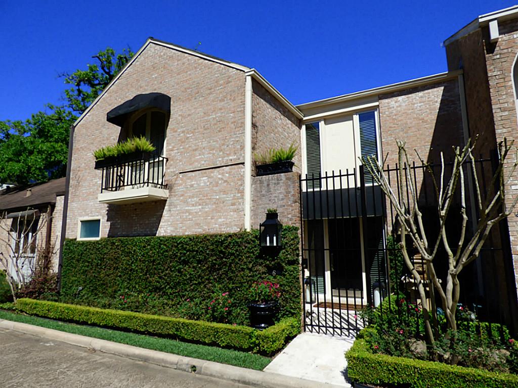 6 River Hollow, Houston, TX 77027