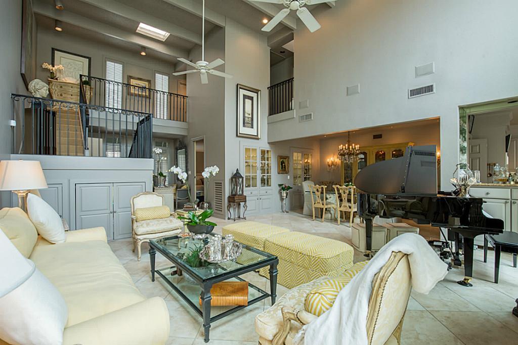 6 River Hollow, Houston, TX 77027