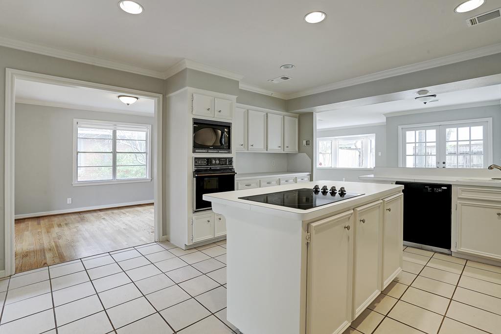 3211 Drexel Drive, Houston, TX 77027