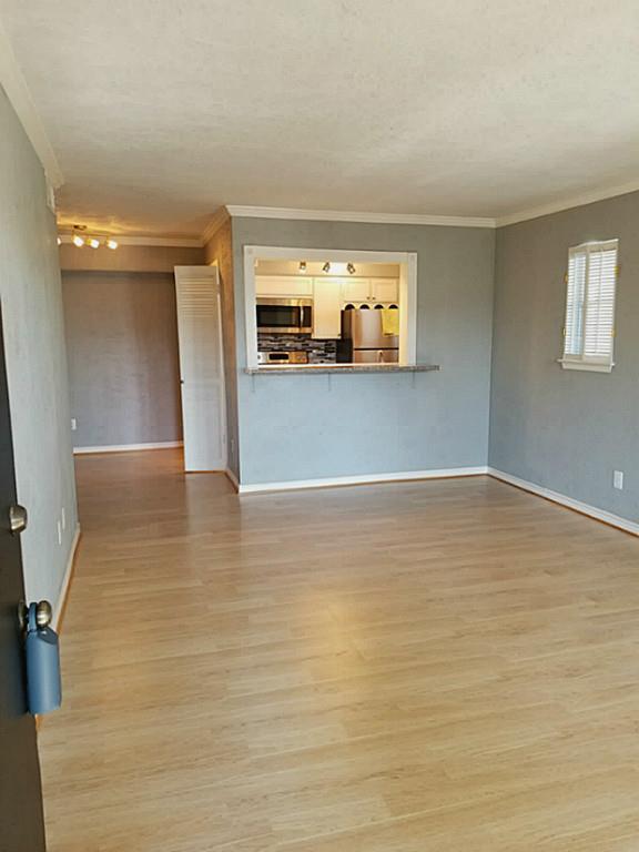 4643 Wild Indigo St, Houston, TX 77027
