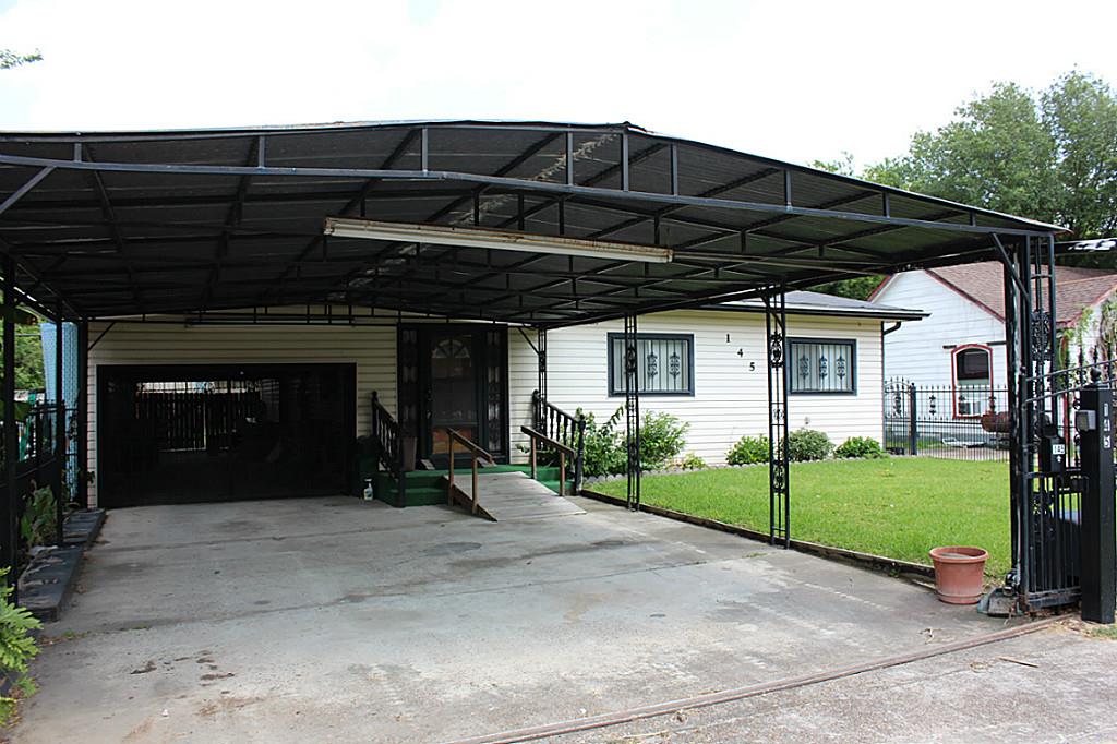 145 De Haven Street, Houston, TX 77029
