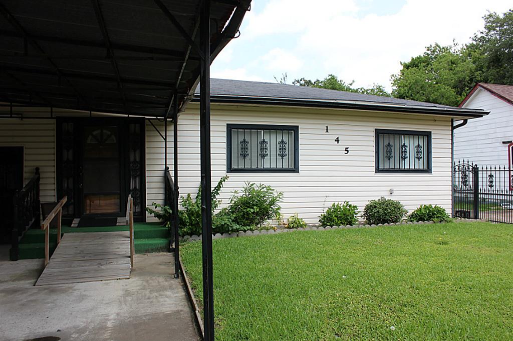145 De Haven Street, Houston, TX 77029