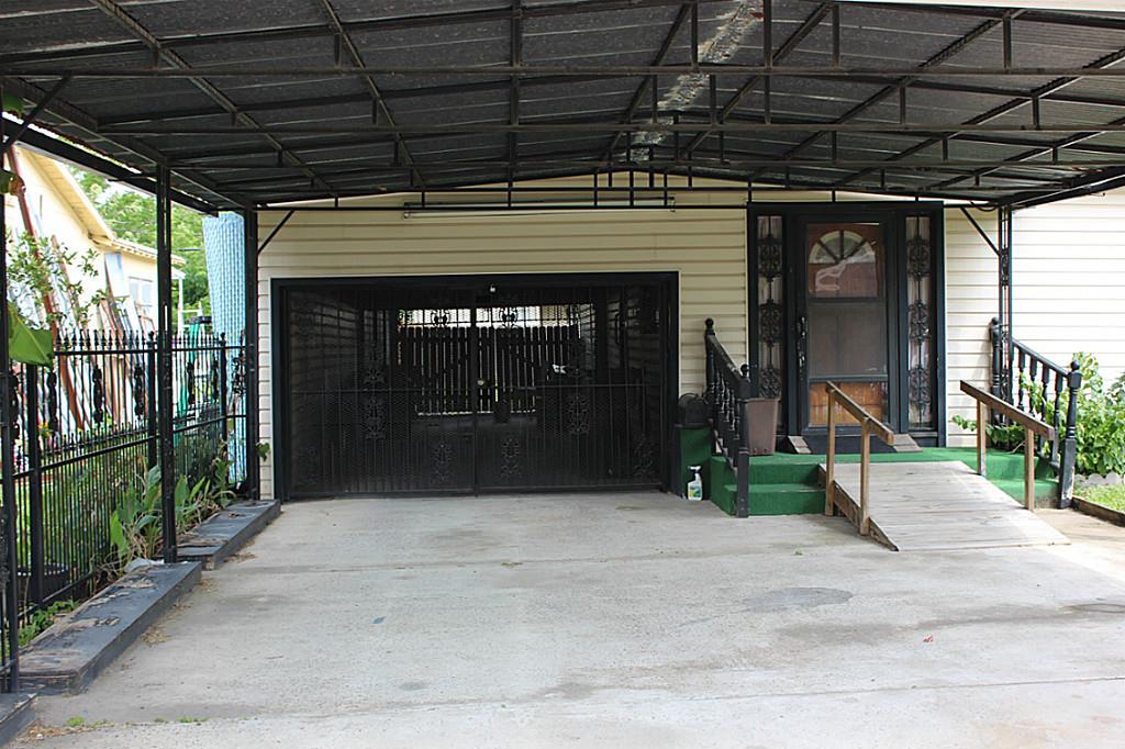145 De Haven Street, Houston, TX 77029
