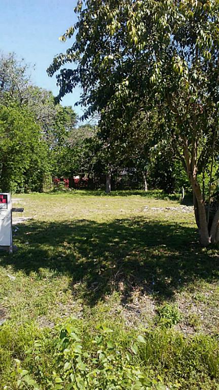 5309 Higgins, Houston, TX 77033