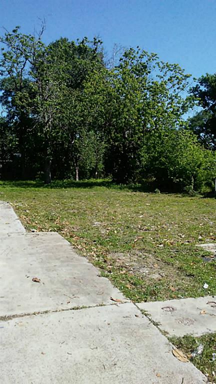 5309 Higgins, Houston, TX 77033