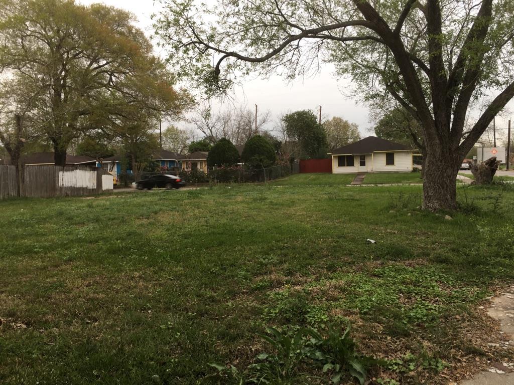 6822 Kassarine Pass, Houston, TX 77033