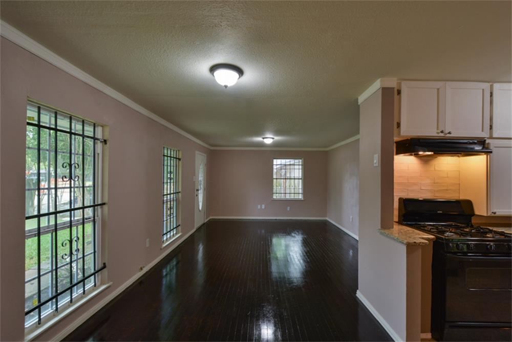 5622 Kenilwood, Houston, TX 77033