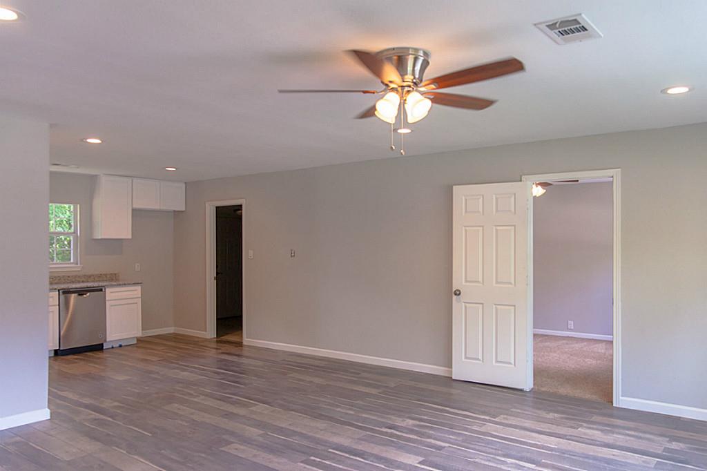 6018 Glenhurst, Houston, TX 77033