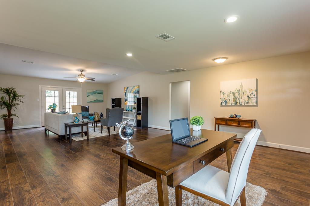 5526 Belrose Drive, Houston, TX 77035