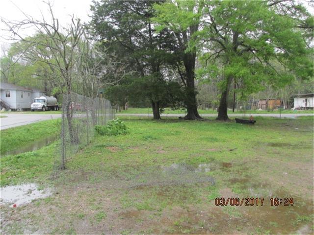 13835 Darjean Street, Houston, TX 77039
