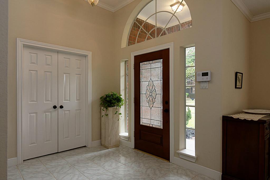 16025 Kevindale Court, Houston, TX 77040