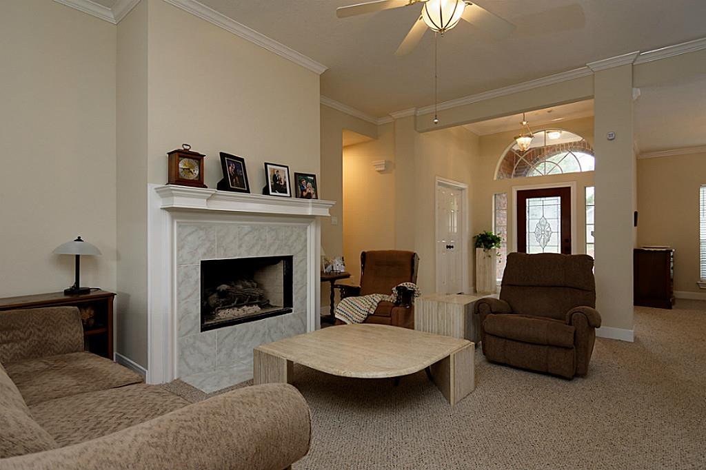 16025 Kevindale Court, Houston, TX 77040