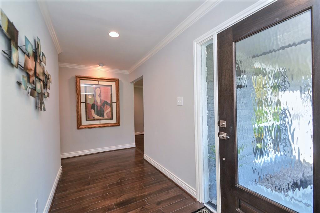 10002 Green Tree Road, Houston, TX 77042