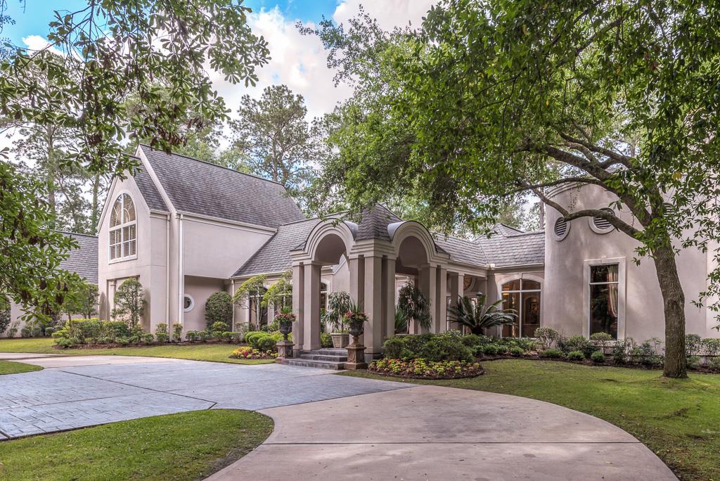 33 W Rivercrest Drive, Houston, TX 77042