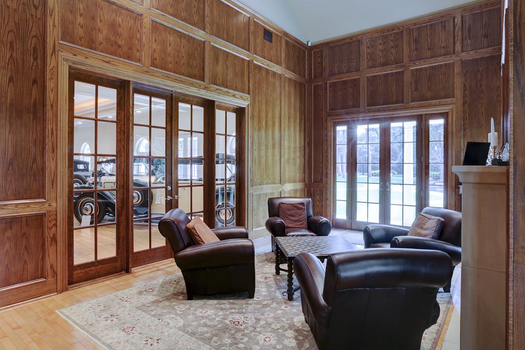 29 W Rivercrest Drive, Houston, TX 77042