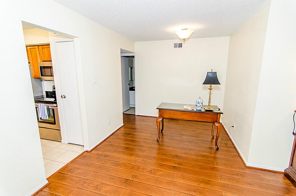 11201 Lynbrook Drive, Houston, TX 77042