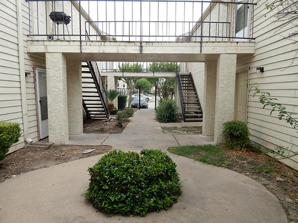 10075 Westpark Drive, Houston, TX 77042