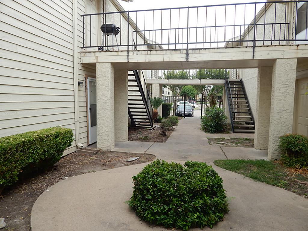 10075 Westpark Drive, Houston, TX 77042