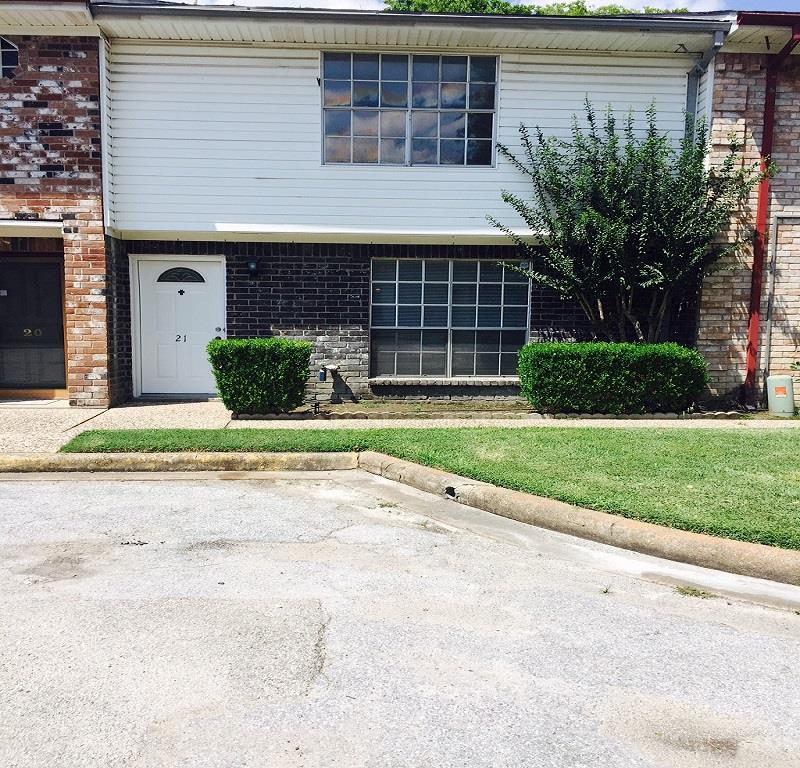 1831 Sherwood Forest, Houston, TX 77043