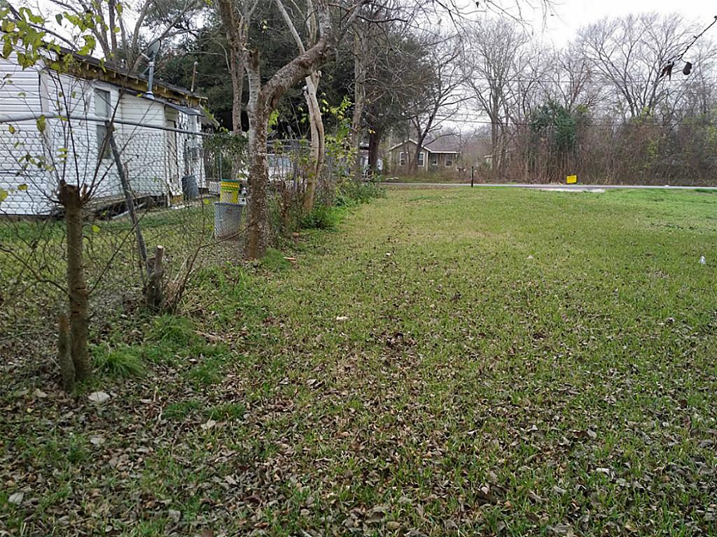8605 Lee Otis, Houston, TX 77051