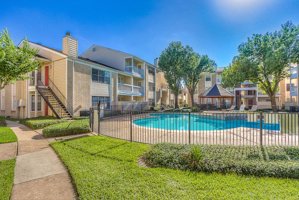 2750 Holly Hall Street, Houston, TX 77054