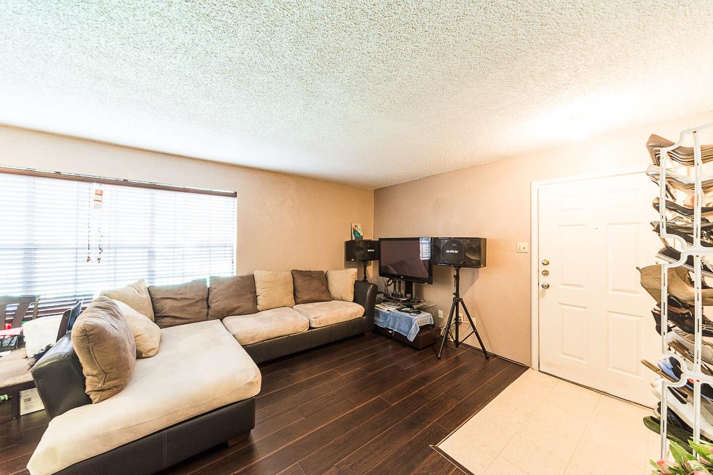 2750 Holly Hall Street, Houston, TX 77054