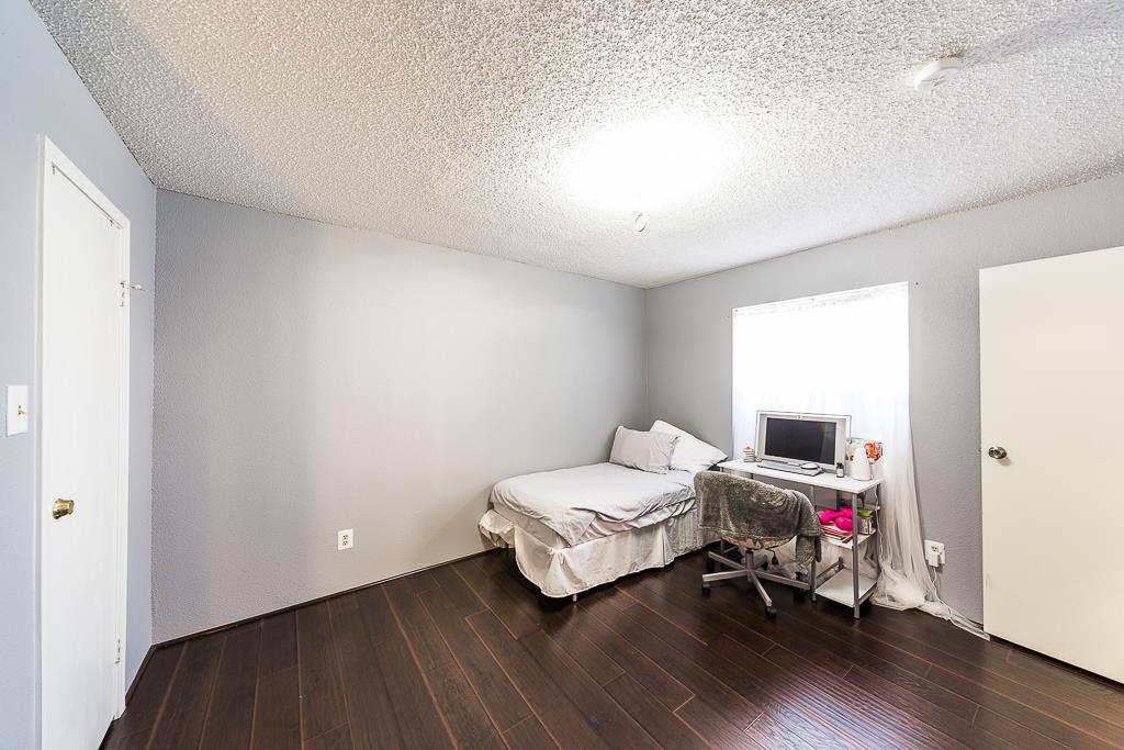 2750 Holly Hall Street, Houston, TX 77054