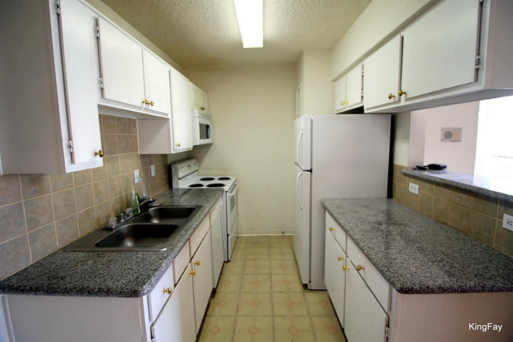 2750 Holly Hall Street, Houston, TX 77054