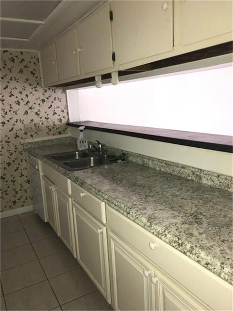 2820 S Bartell Drive, Houston, TX 77054
