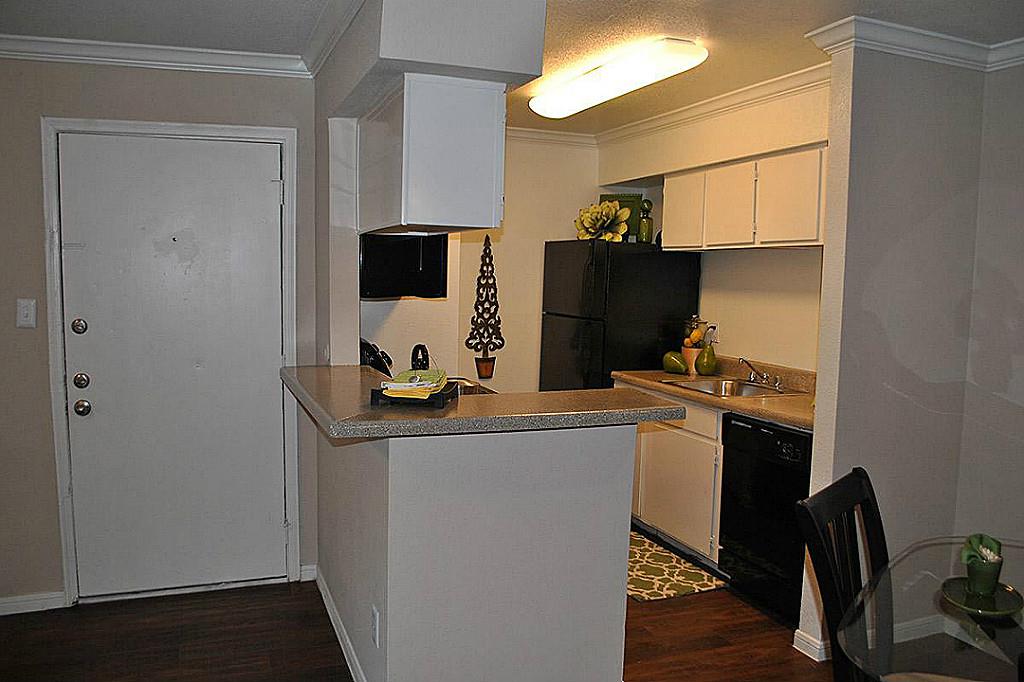1800 El Paseo Street, Houston, TX 77054