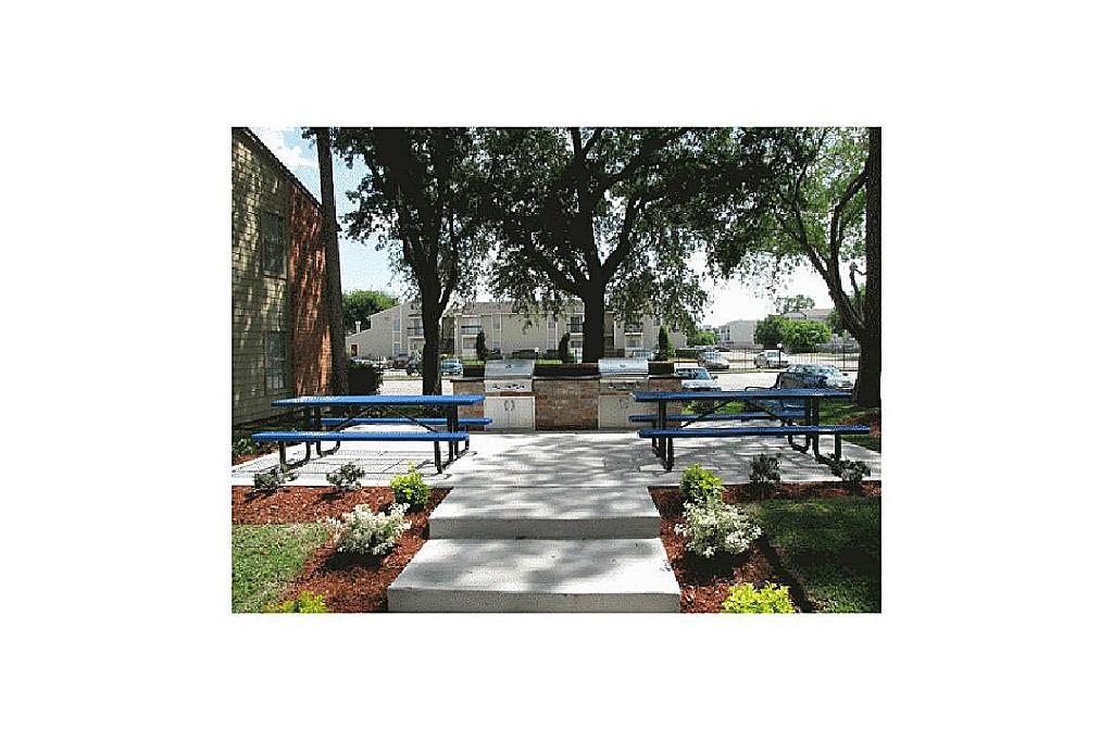 1800 El Paseo Street, Houston, TX 77054